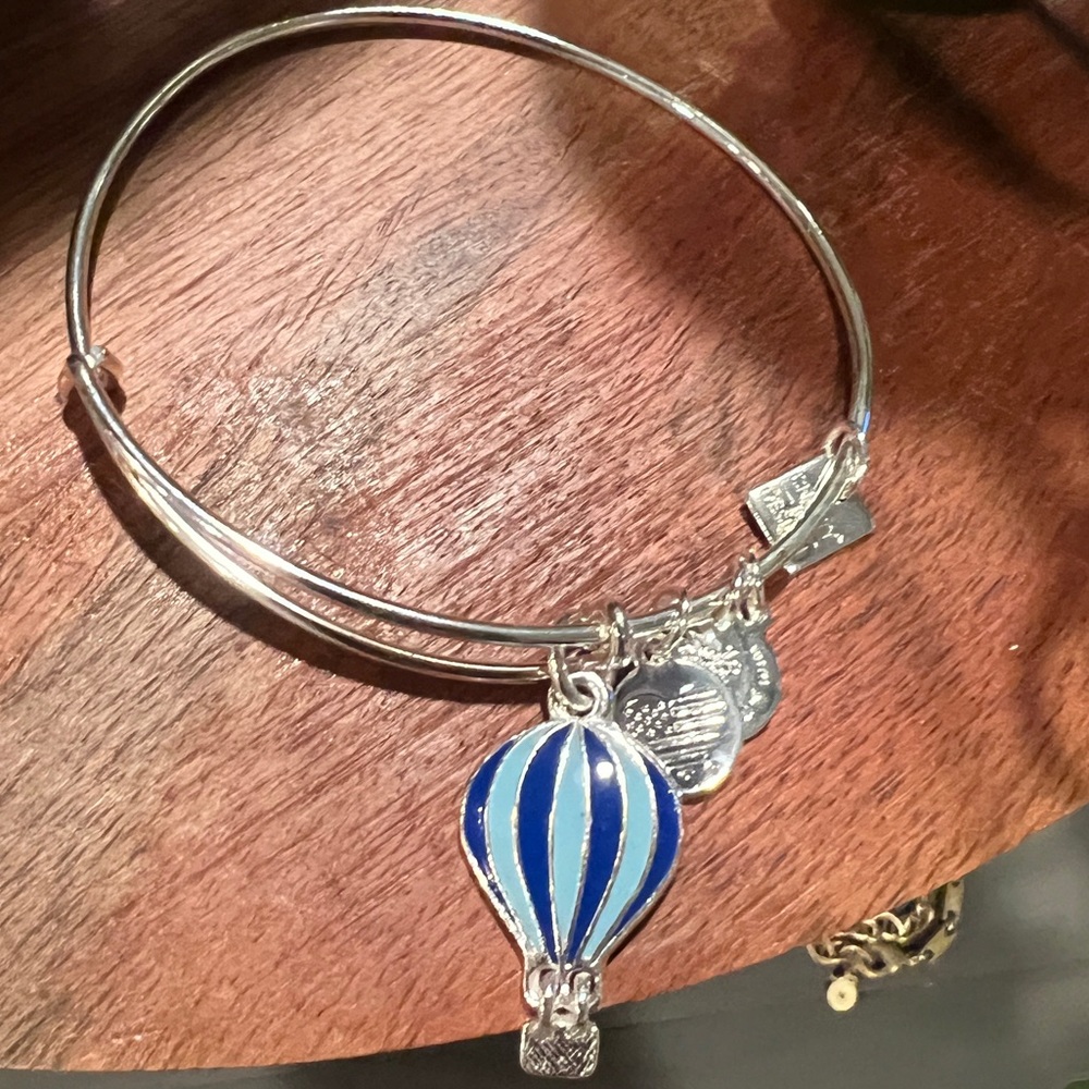 Alwx and Ani 2017 we rise Bracelet with Blue Hot Air Balloon Charm
